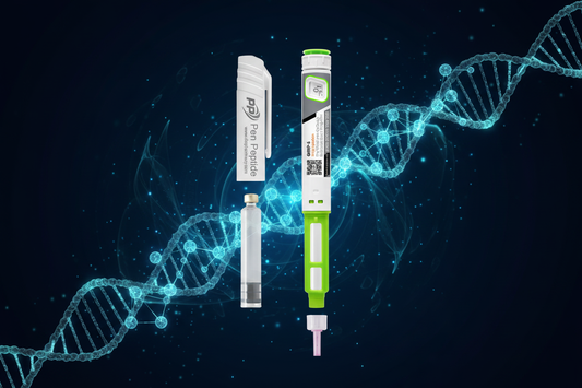 Pen Peptide GHRP-6 injektionspenna och glasampull mot en blå bakgrund med DNA-spiral